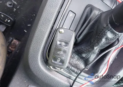 2015 Volkswagen Jetta 1.8T Se из США, поврежденный, VIN 3VWD17AJ7FM235397